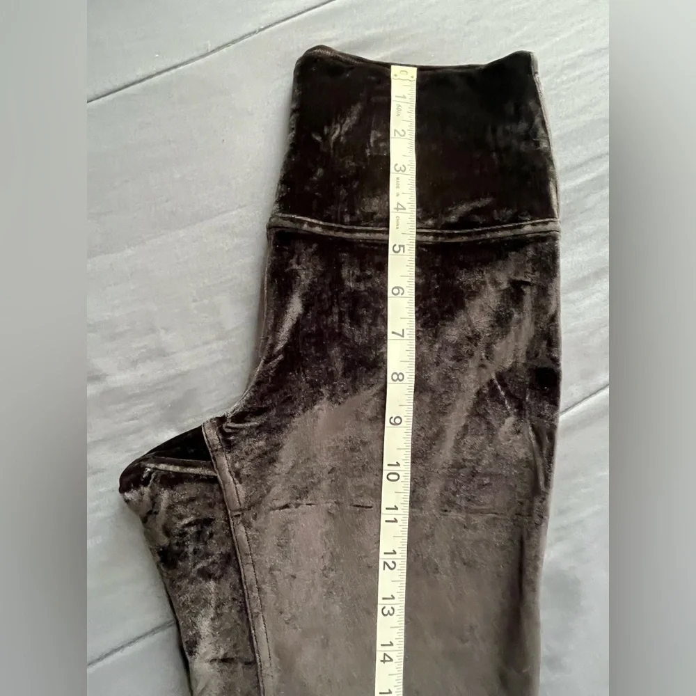 🍋 LIKE NEW Lululemon Wunder Lounge Black High-Rise Tight 28" *Velvet - Sz 8 - Picture 10 of 12